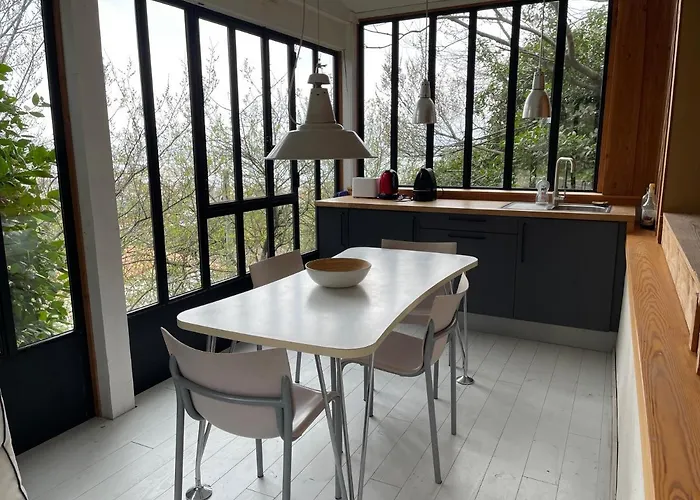 Maison Mediterraneenne Dans Les Pins, Mont Saint Clair Sete 度假居 *