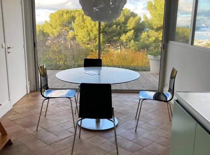 Maison Mediterraneenne Dans Les Pins, Mont Saint Clair Sete *