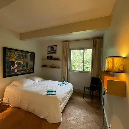 Maison Mediterraneenne Dans Les Pins, Mont Saint Clair Sete * Sète